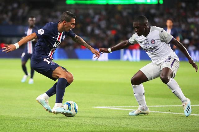 巴黎圣日耳曼2-1力克阿斯顿维拉赢得欧洲超级杯